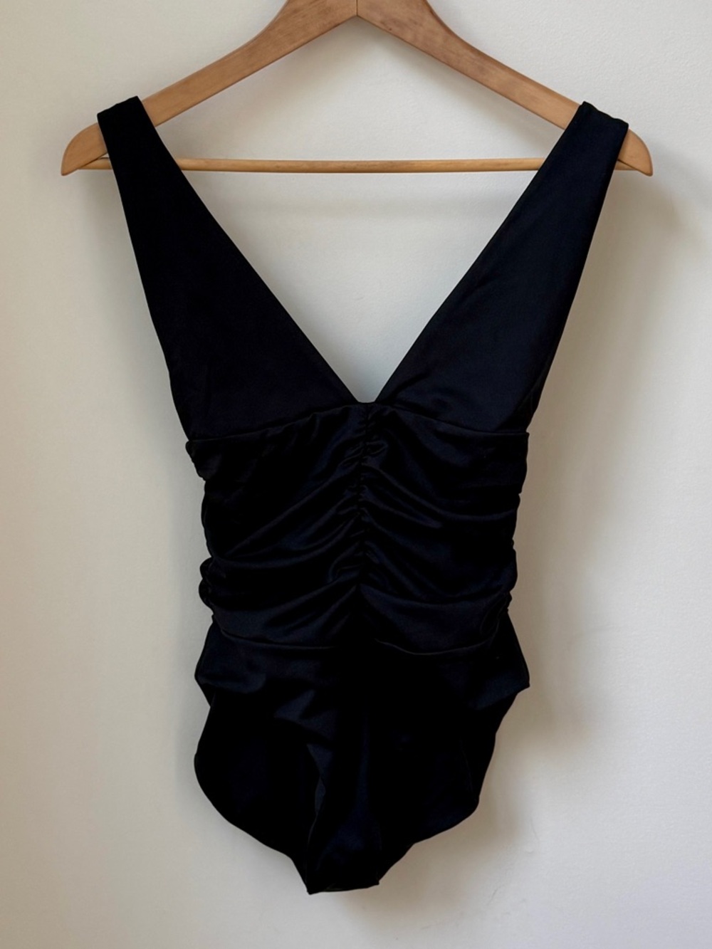 Londre Black Ruched Snatched One-Piece Swimsuit NWT